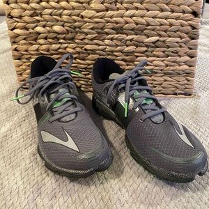 Brooks Running Sneakers